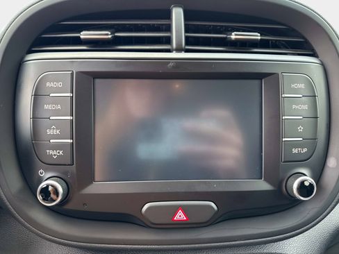 Used 2021 Kia Soul LX FWD image 24