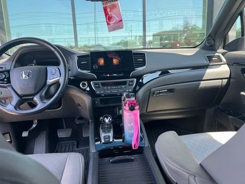 Certified 2020 Honda Passport Touring image 14