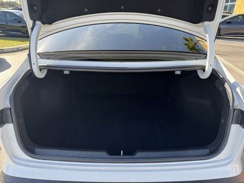 Certified 2025 Kia K4 EX image 9