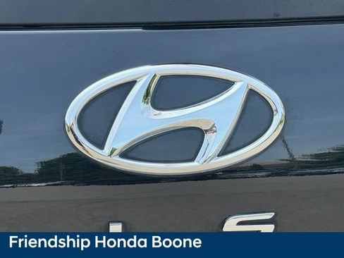 Used 2024 Hyundai Palisade SEL FWD image 11