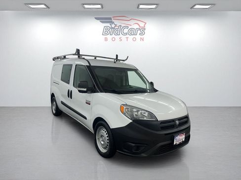 Used 2018 RAM ProMaster City Tradesman image 3