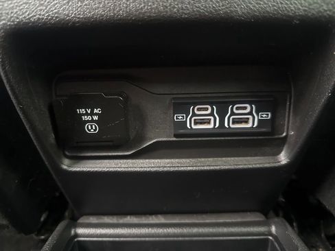 Used 2023 Jeep Grand Cherokee L Limited image 24