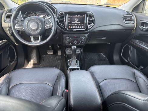 Used 2019 Jeep Compass Limited FWD image 13