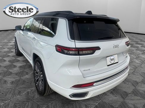 Used 2025 Jeep Grand Cherokee L Summit image 3