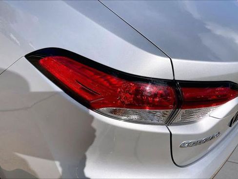 Used 2026 Toyota Corolla LE FWD image 29