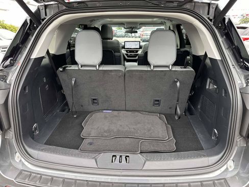 Used 2026 Ford Explorer Active w/ Active Comfort Package AWD/4WD image 8