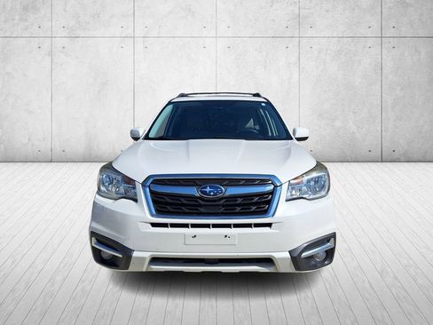 Used 2017 Subaru Forester 2.5i Limited image 2