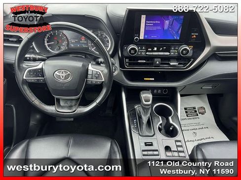 Used 2023 Toyota Highlander XLE image 15