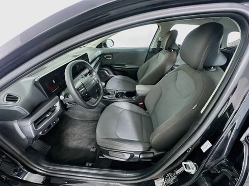 Used 2025 Kia K4 FWD image 13