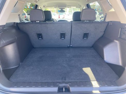 Used 2024 GMC Terrain SLE image 16