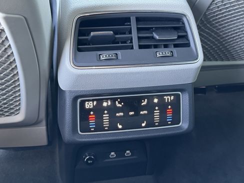 Used 2024 Audi Q8 e-tron Prestige w/ Prestige Package image 34
