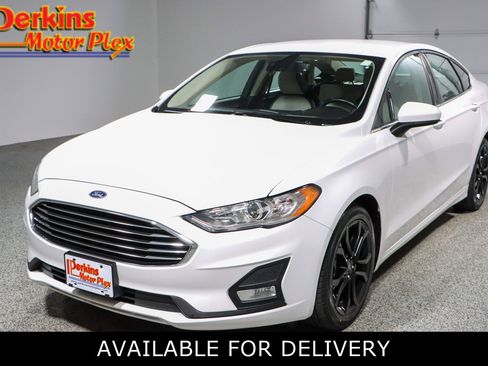 Used 2020 Ford Fusion SE w/ Equipment Group 151A image 1