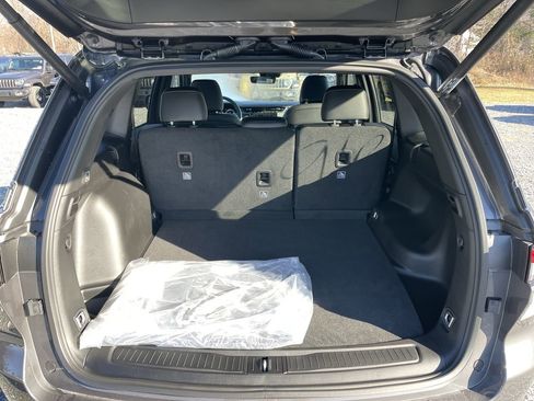 New 2025 Jeep Grand Cherokee Altitude image 23