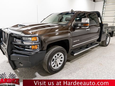 Used 2018 Chevrolet Silverado 3500 LTZ w/ Duramax Plus Package image 2