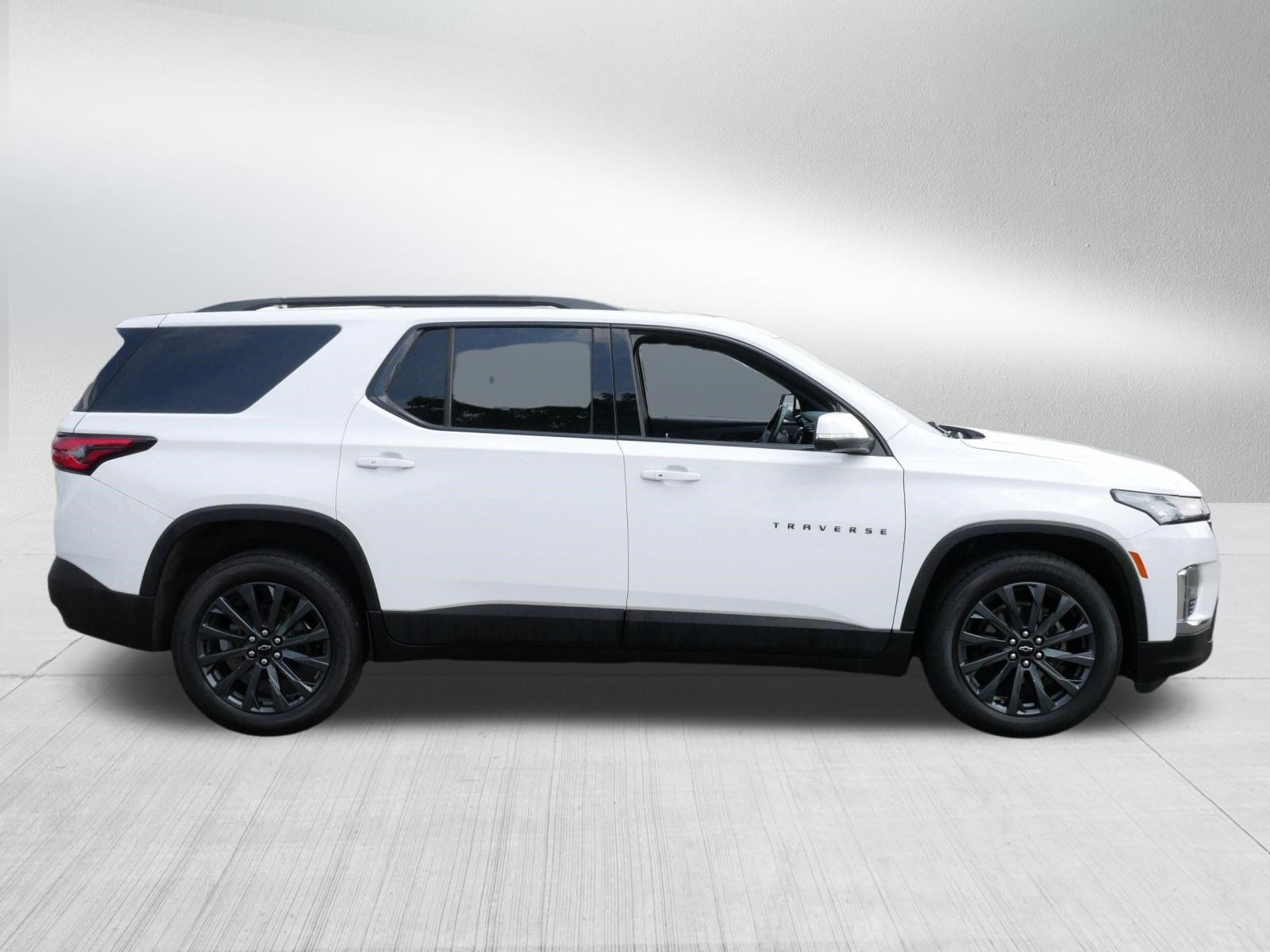 Used 2023 Chevrolet Traverse RS AWD/4WD image 8