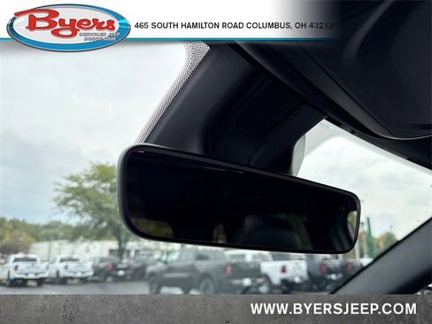 New 2025 Jeep Grand Cherokee Altitude image 27