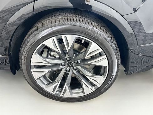 New 2026 Audi Q8 Premium Plus image 30