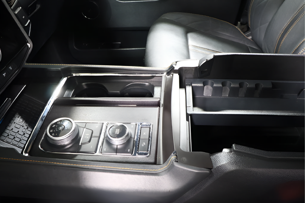 Used 2023 Ford Expedition Max Platinum AWD/4WD image 18