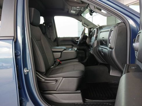 Certified 2025 Chevrolet Silverado 2500 Custom w/ Custom Value Package AWD/4WD image 29
