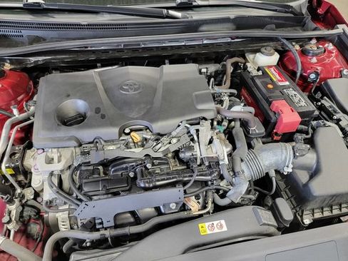 Used 2018 Toyota Camry XLE FWD image 34