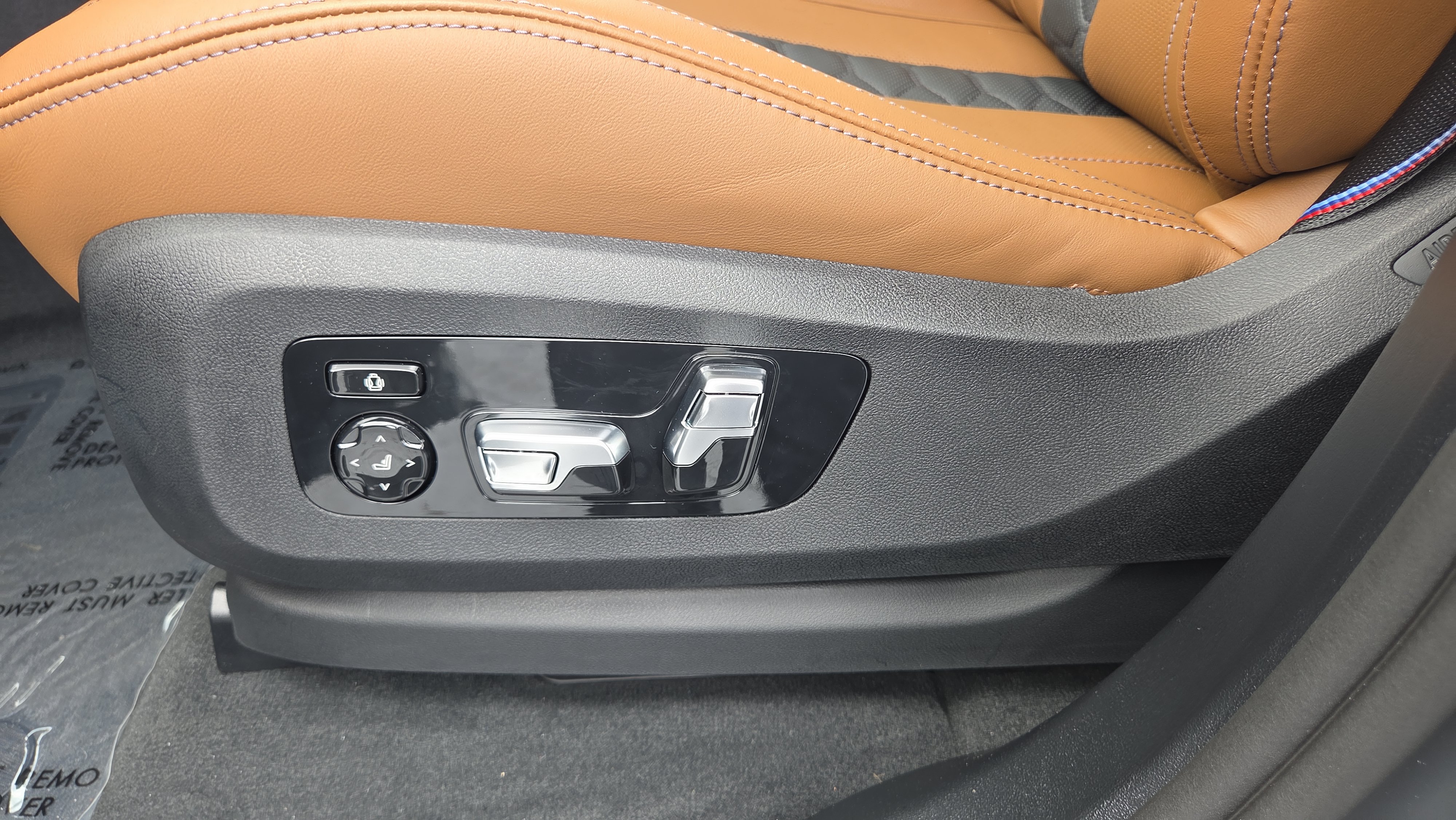 New 2026 BMW X5 M Competition w/ Executive Package AWD/4WD image 10