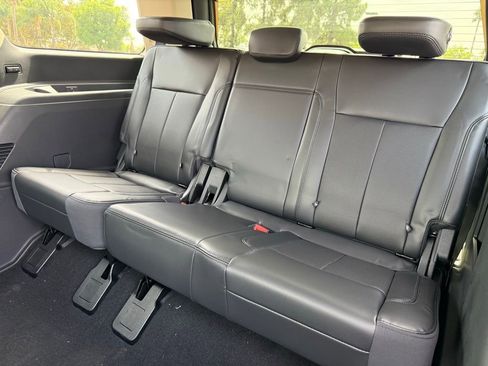 New 2024 Ford Expedition XLT image 10