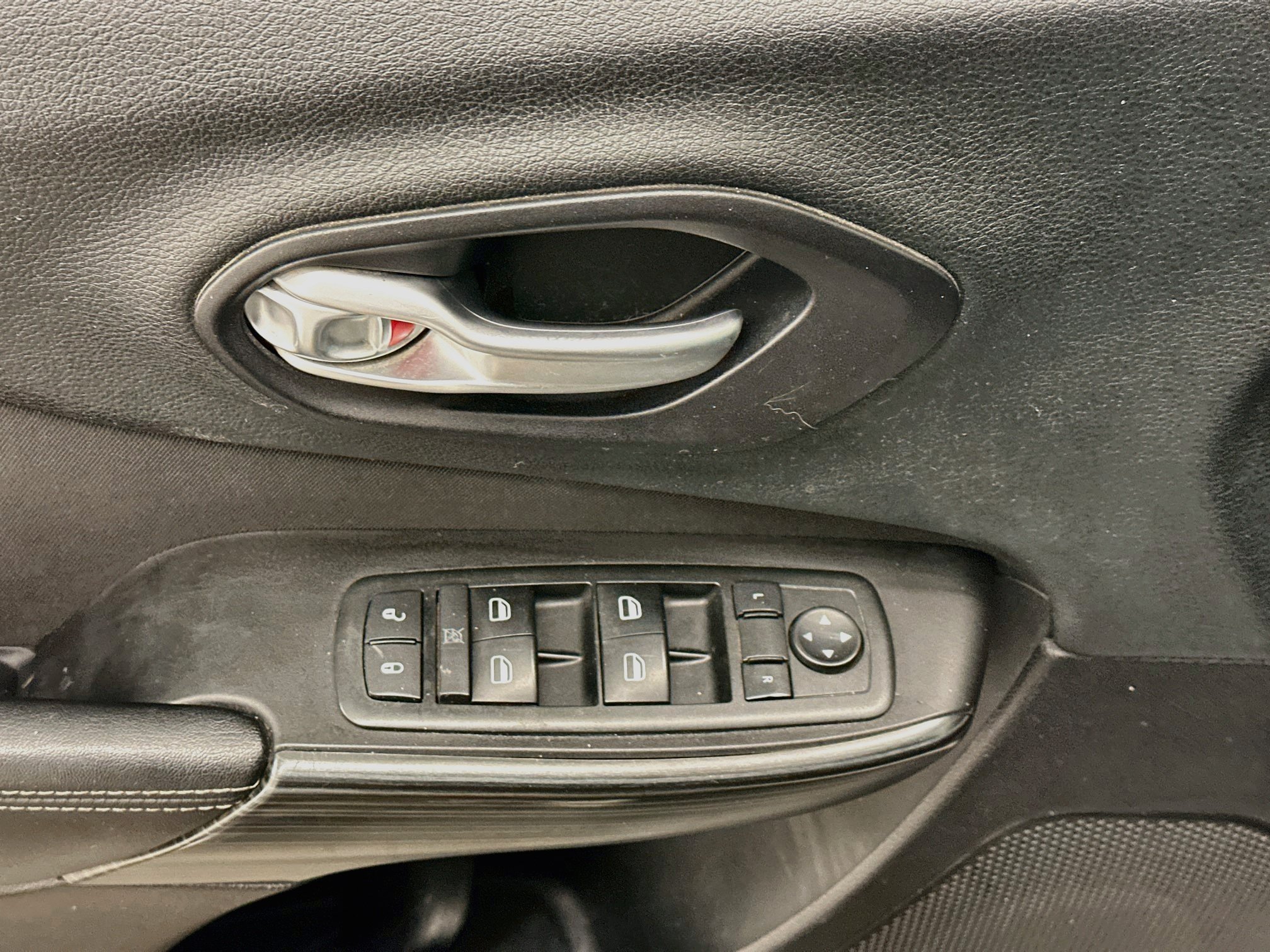 Used 2014 Jeep Cherokee Sport AWD/4WD image 15