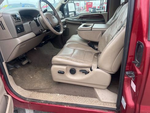 Used 2001 Ford F250 Lariat image 4