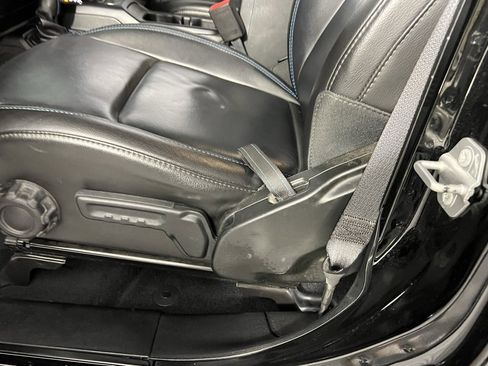 Certified 2022 Jeep Wrangler Unlimited Rubicon 4xe w/ Steel Bumper Group image 24