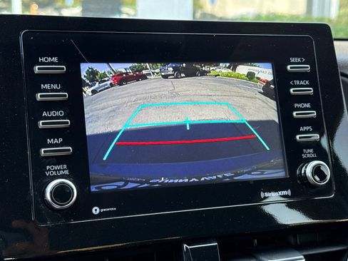 Used 2022 Toyota Camry SE FWD image 19