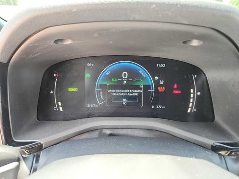 Used 2025 Toyota Camry SE w/ Convenience Package AWD/4WD image 20