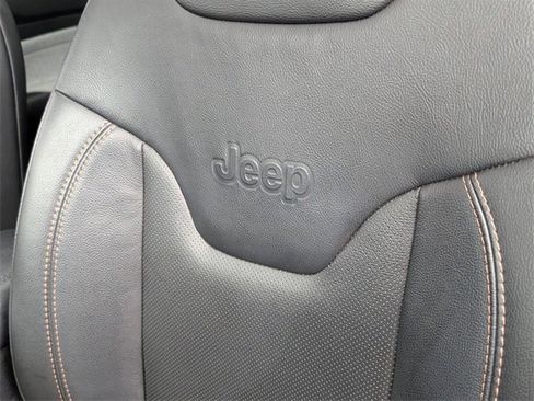 Used 2022 Jeep Compass Latitude w/ Sun and Sound Group image 25