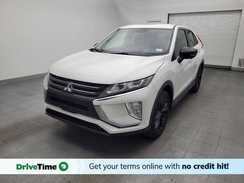 Used 2018 Mitsubishi Eclipse Cross LE image 1