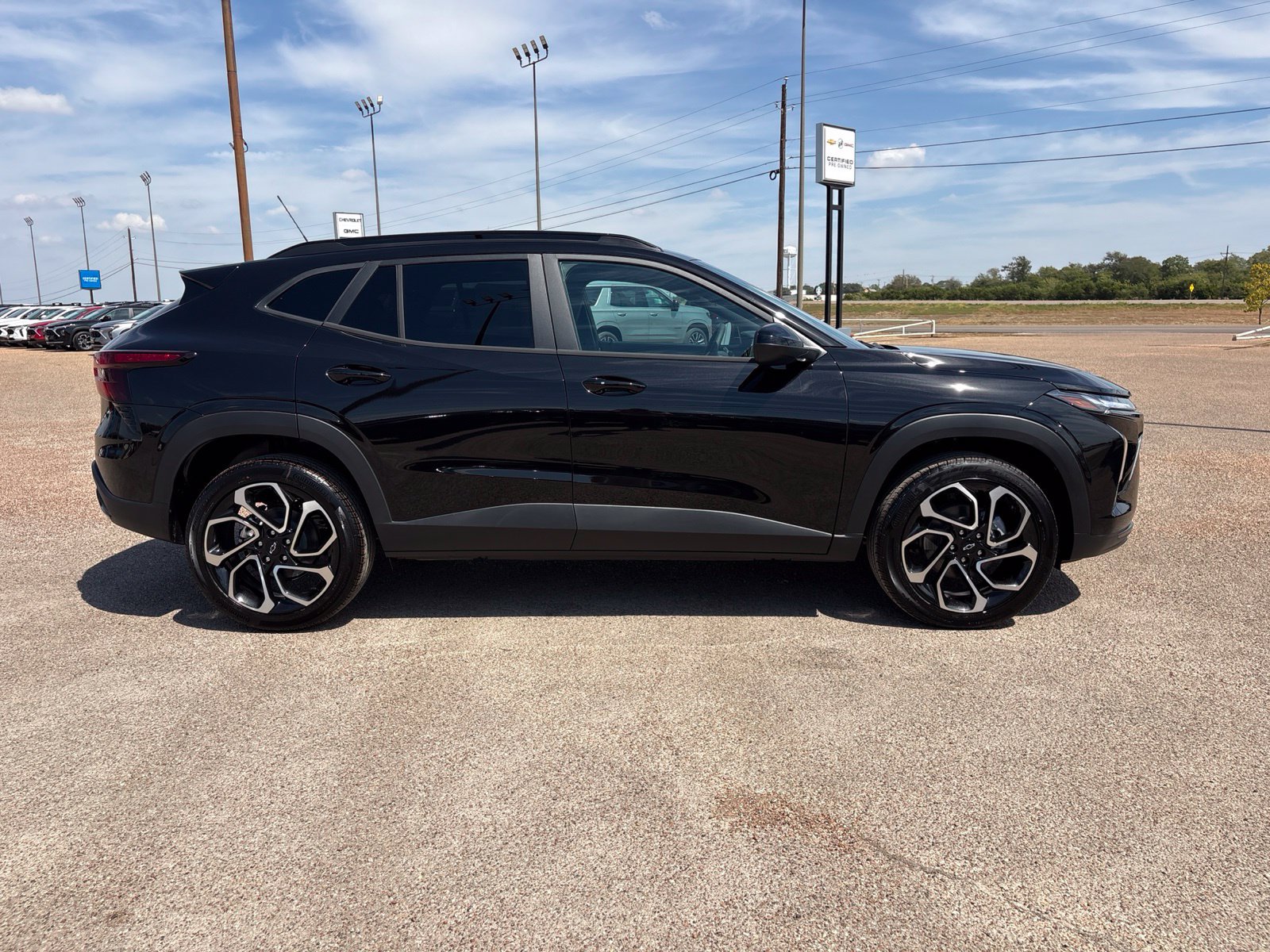 New 2026 Chevrolet Trax RS w/ Driver Confidence Package FWD image 7