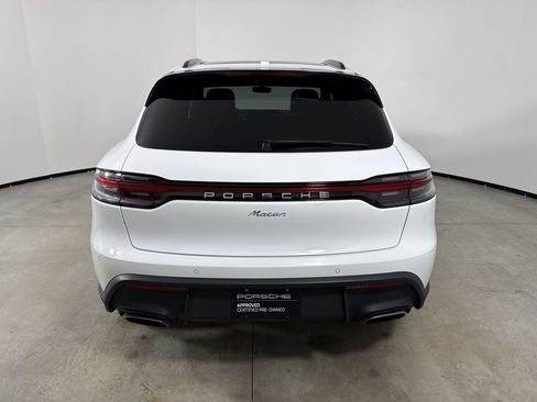 Certified 2025 Porsche Macan image 6