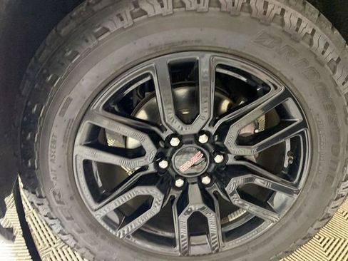 Used 2021 GMC Sierra 1500 Elevation w/ Preferred Package image 22