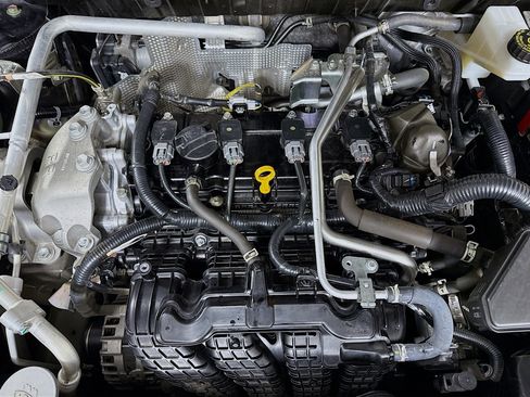 Used 2024 Mitsubishi Outlander SE Black Edition image 39