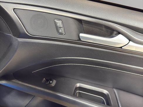 Used 2020 Ford Fusion Titanium image 20