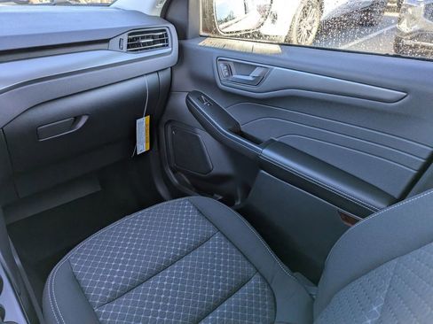 New 2026 Ford Escape Active FWD image 16