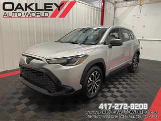 Used 2024 Toyota Corolla Cross AWD Hybrid video 1