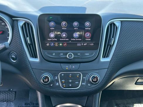 Used 2025 Chevrolet Malibu LT image 13