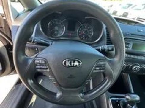 Used 2018 Kia Forte LX FWD image 11