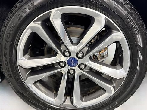 Used 2017 Ford Edge Sport w/ Technology Package image 33