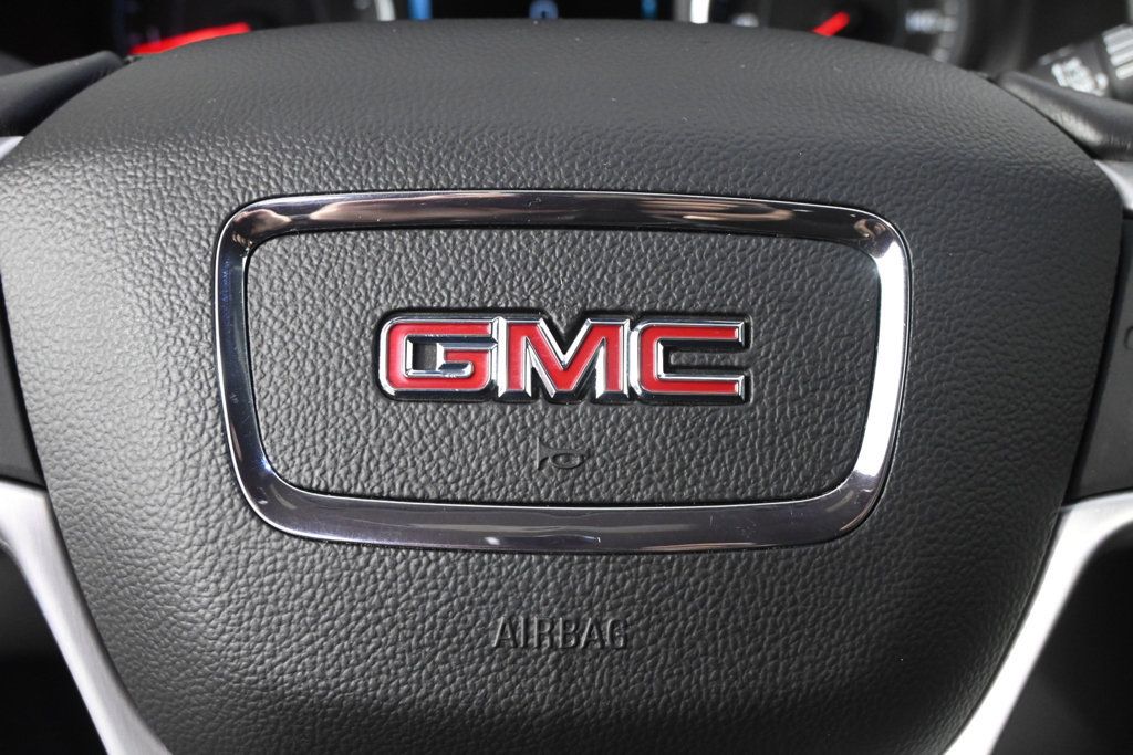 Used 2017 GMC Acadia SLT AWD/4WD image 35