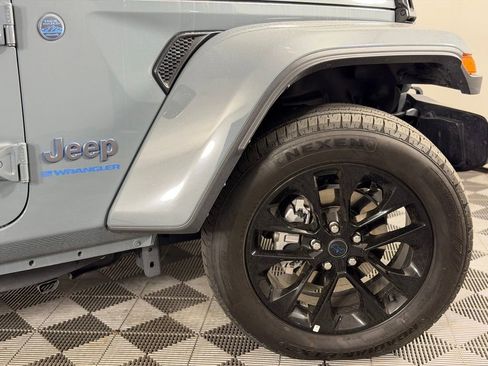 Certified 2025 Jeep Wrangler Unlimited Sahara w/ Safety Group AWD/4WD image 8