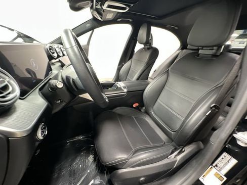 Used 2022 Mercedes-Benz C 300 C 300 4MATIC image 17