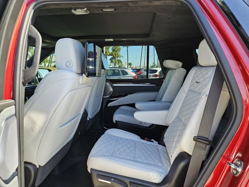 New 2025 Cadillac Escalade Sport Platinum w/ LPO, ONYX Package image 14