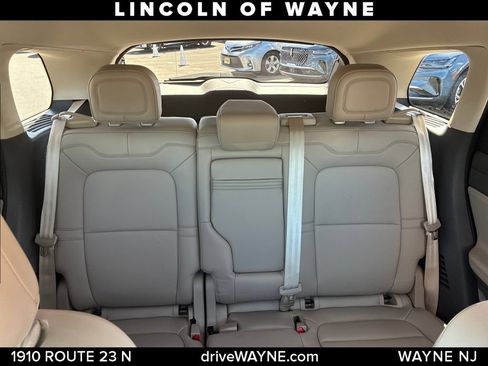 Certified 2024 Lincoln Corsair AWD image 15