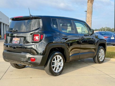 Certified 2023 Jeep Renegade Limited image 28