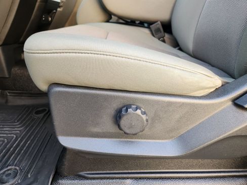 Used 2022 Ford F250 XL w/ Power Equipment Group image 30